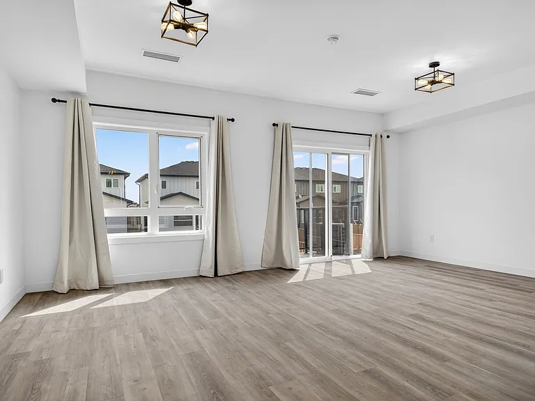 11 Merkel Manza Blvd — Photo 78