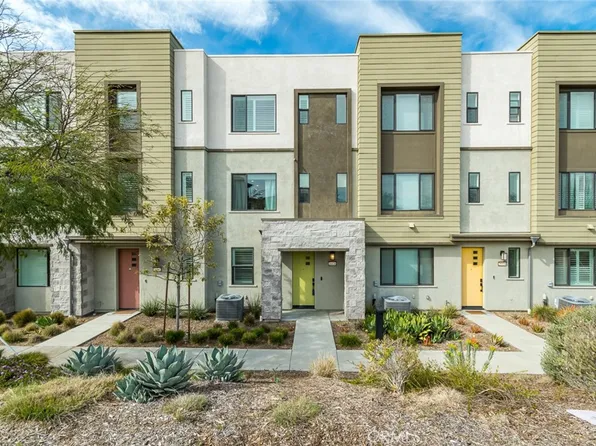 26938 Tanager Ln, Valencia, CA 91381