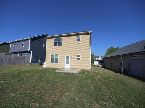 198 Balboa Pkwy, Clayton, NC 27520