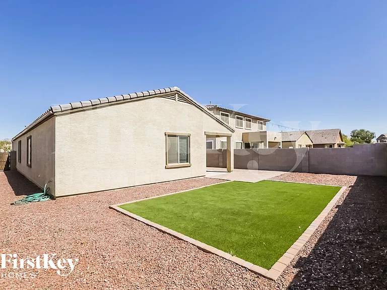 38105 W Isabella Ln — Photo 14