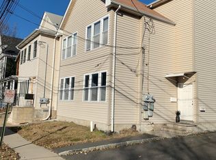 15 Maple Ave, Wallington, NJ 07057