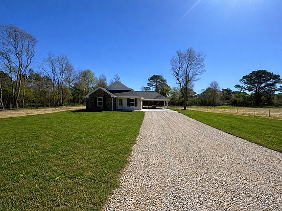 2nd image of 60 Alan Rd