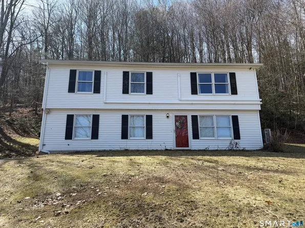 101 Norfolk Rd, Winsted, CT 06098