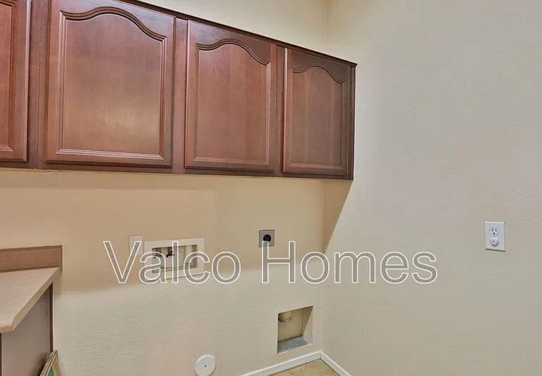 11412 E Segura Ave — Photo 18