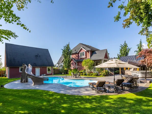 4722 217a St, Langley, BC V3A 2N7