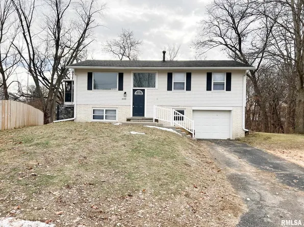 2230 N Winnebago Ct, Peoria, IL 61614