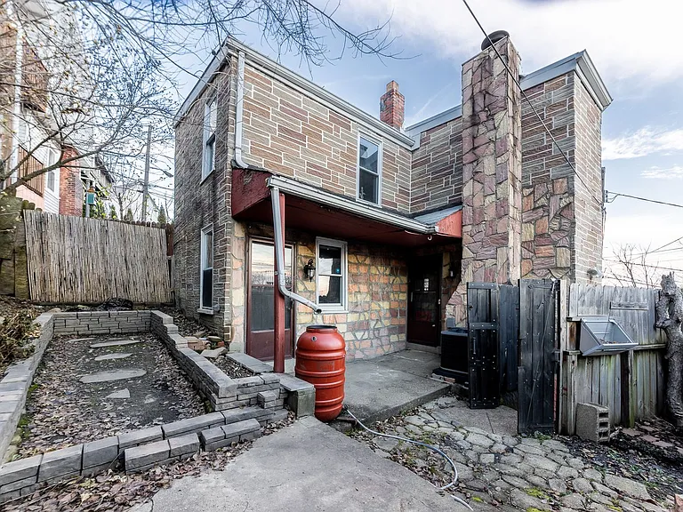 952 Freeland St — Photo 29