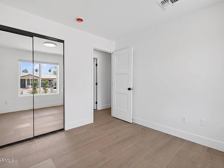 5407 W Holly St — Photo 26