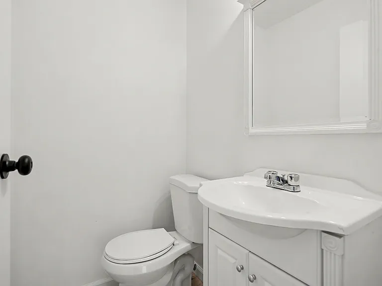291 Berkeley Rd — Photo 8