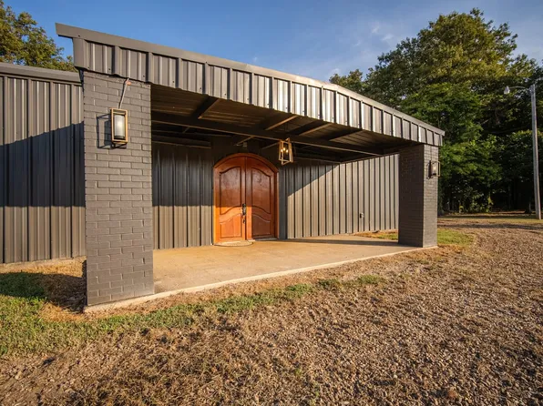 6710 Money Rd, Greenwood, MS 38930