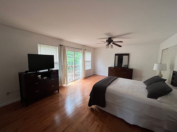 4th image of 808 Brushy Mountain Rd
