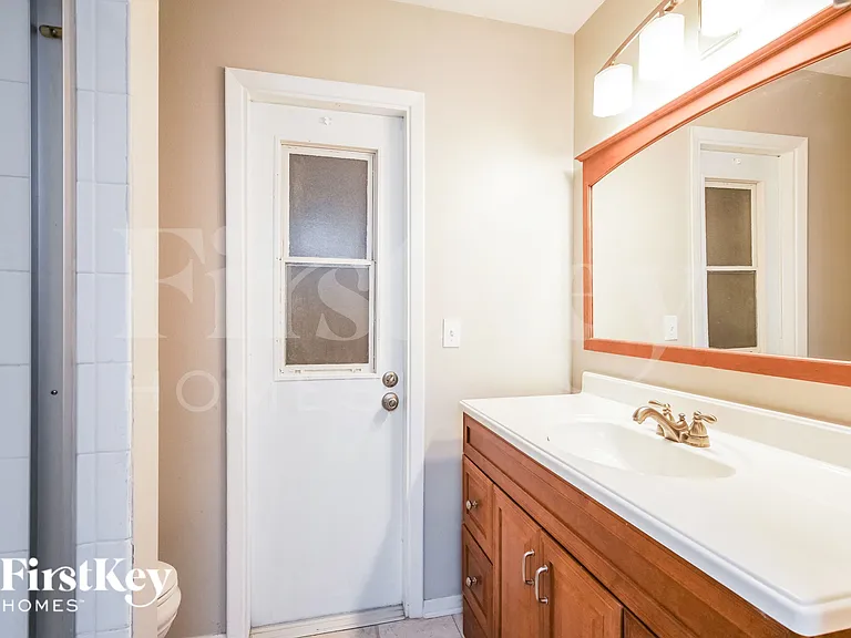 7207 Skipper Ct — Photo 13