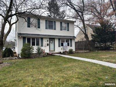 38 Richard Dr, Waldwick, NJ, 07463