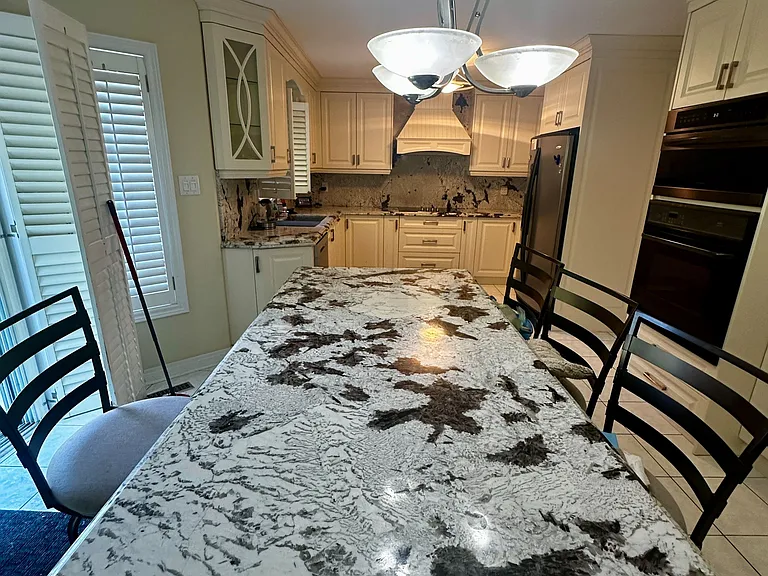 3091 Eden Oak Cres #UPPER — Photo 4