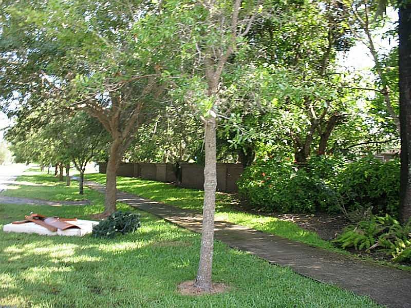 1st image of 15700 SW 82nd Ave