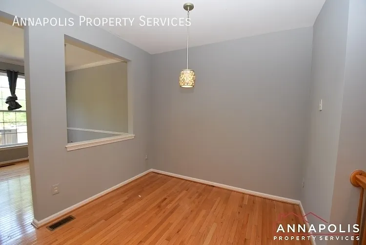 916 Glaze Ct — Photo 8