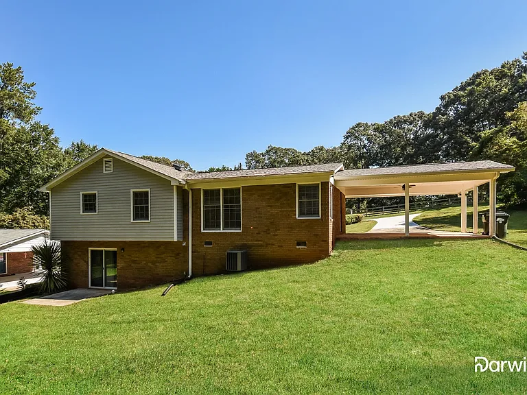 3201 Glendale Dr — Photo 14