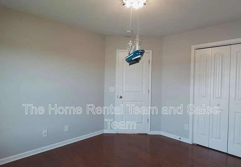 25 Litchfield Dr — Photo 38