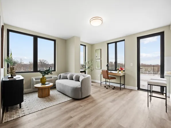 163-07 72nd Avenue image 9 of 22