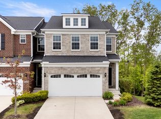 43449 Chancellor Ln, Novi, MI 48375