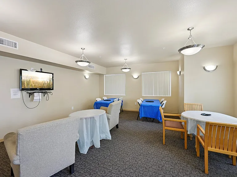 Washington Pointe — Photo 14