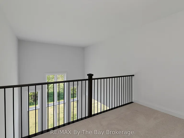 52 Amber Dr — Photo 26