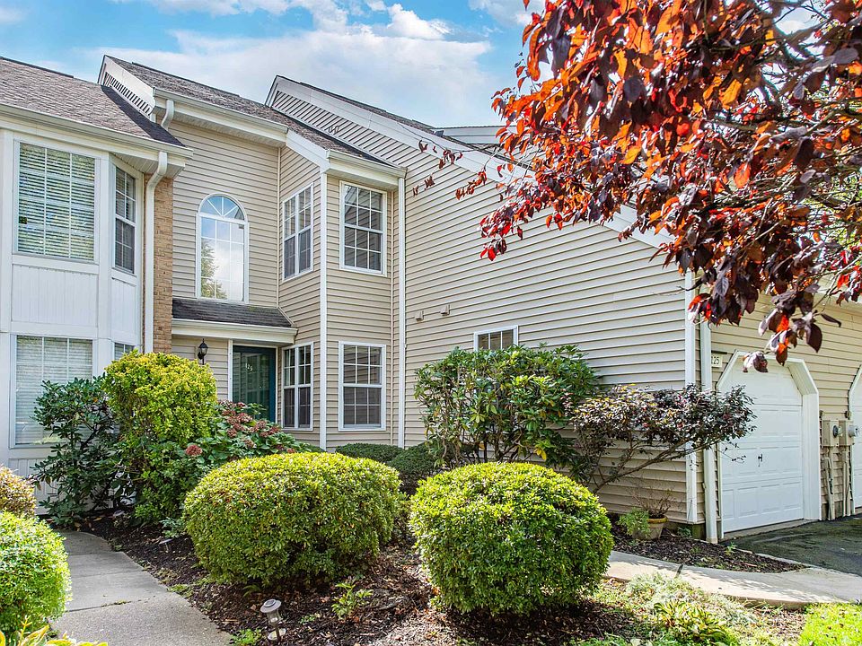 1st image of 125 Coccio Dr