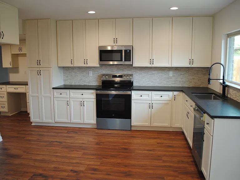 5241 Reed Dr — Photo 10