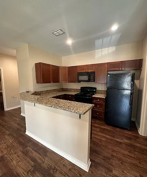 1445 N Hill St #104 — Photo 9