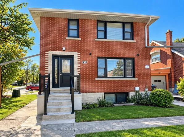 433 Connaught St #3, Kitchener, ON N2C 1C4