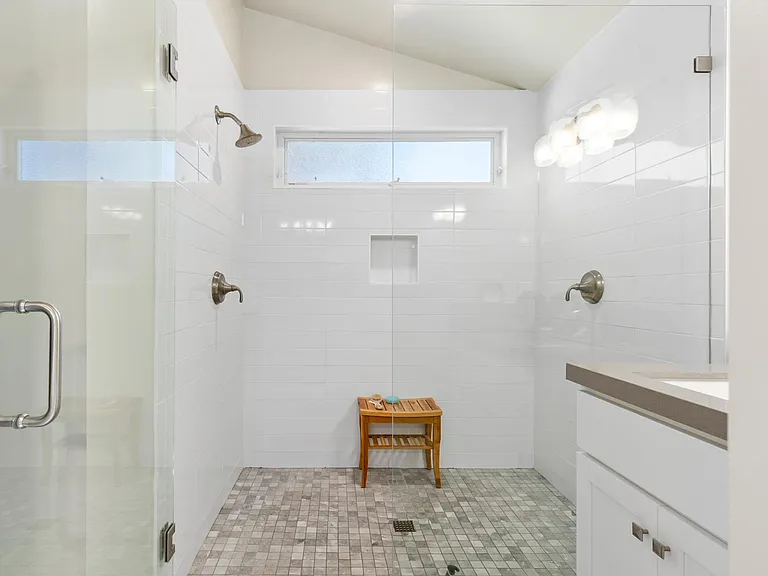 426 Hillcrest Dr — Photo 38