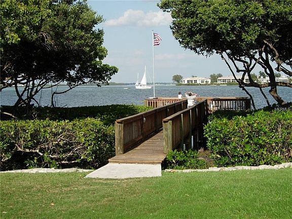 3rd image of 1801 Gulf Dr N Unit 201