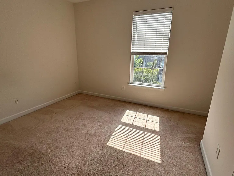 2798 Howard Ave #D — Photo 13