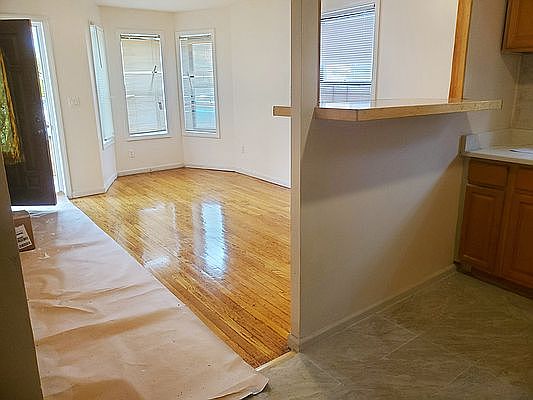 1st image of 934 E 99th St APT 1