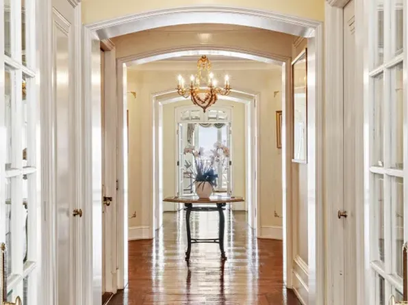 1 Beekman Place image 12 of 21