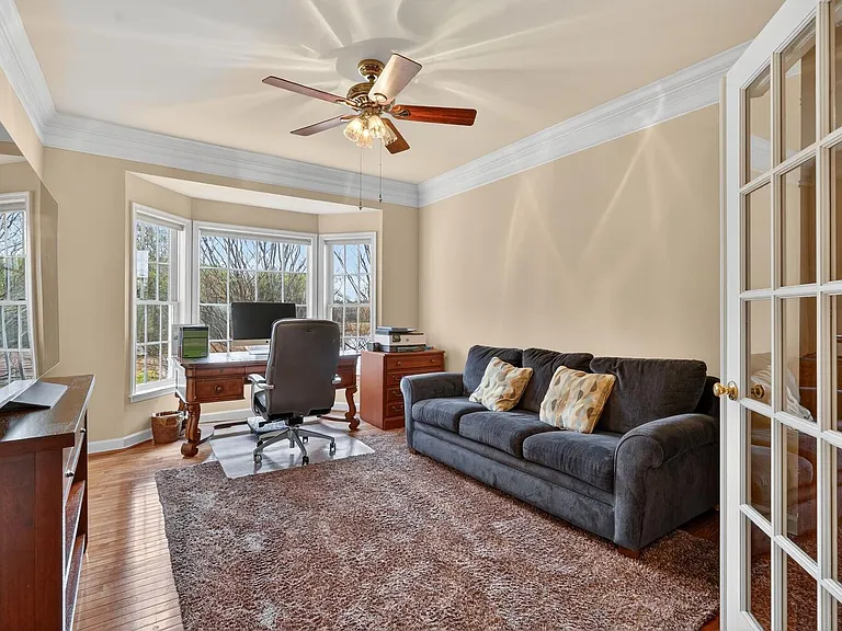 401 Hilton Head Ct — Photo 29