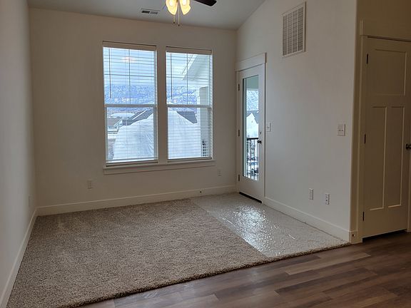 3rd image of 471 N 325 W #471