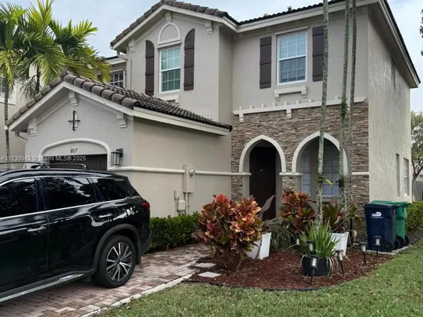867 SW 154th Path, Miami, FL 33194