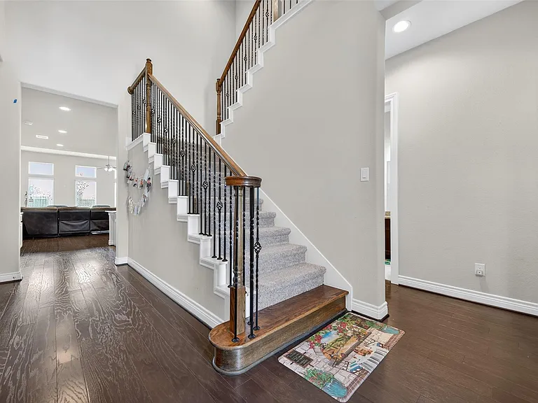 4947 Thunder Creek Ln — Photo 9