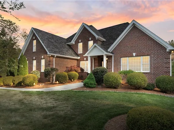 310 Cascade Dr, High Point, NC 27265