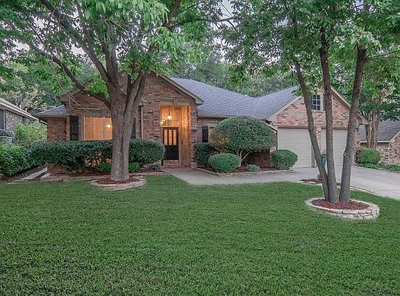 2nd image of 2612 Valley Creek Trl