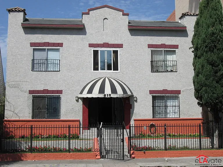 6815 Kelvin Ave. — Photo 1