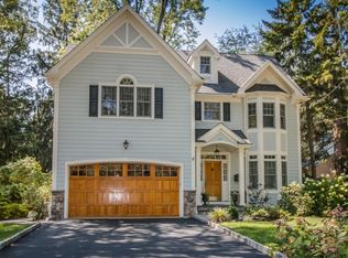 616 Benson Pl, Westfield, NJ 07090