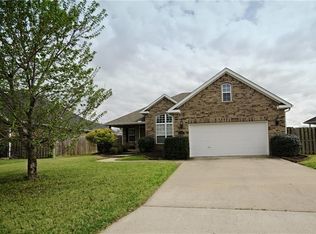 5051 W Chimon Way, Fayetteville, AR 72704