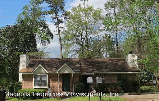 1st image of 2250 Claremont Ln