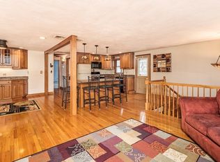 11 Oak Island Rd, Revere, MA 02151