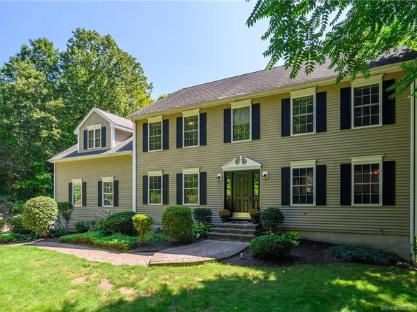 52 Lookout Drive, Newtown, CT 06482