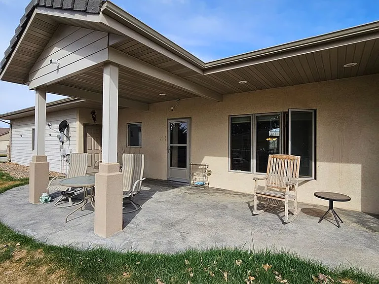 4144 Augusta Dr — Photo 33