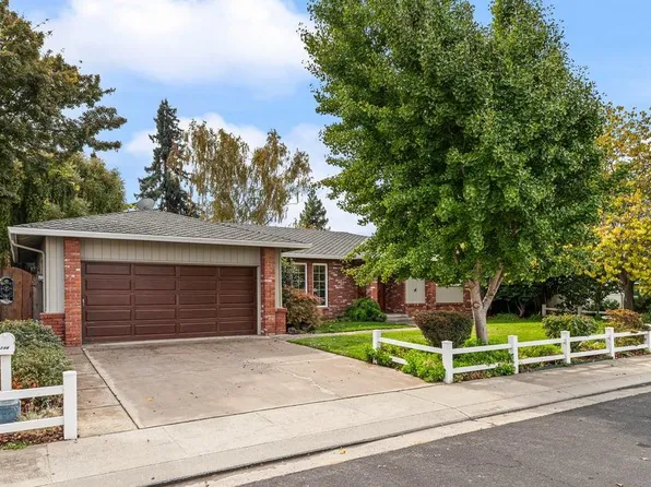 244 California St, Ripon, CA 95366