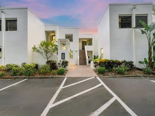 5072 Marsh Field Rd #83, Sarasota, FL 34235